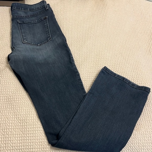 Women’s Not Your Daughter’s Jeans Barbara Bootcut Size 6 Medium Wash Stretch - Picture 2 of 8